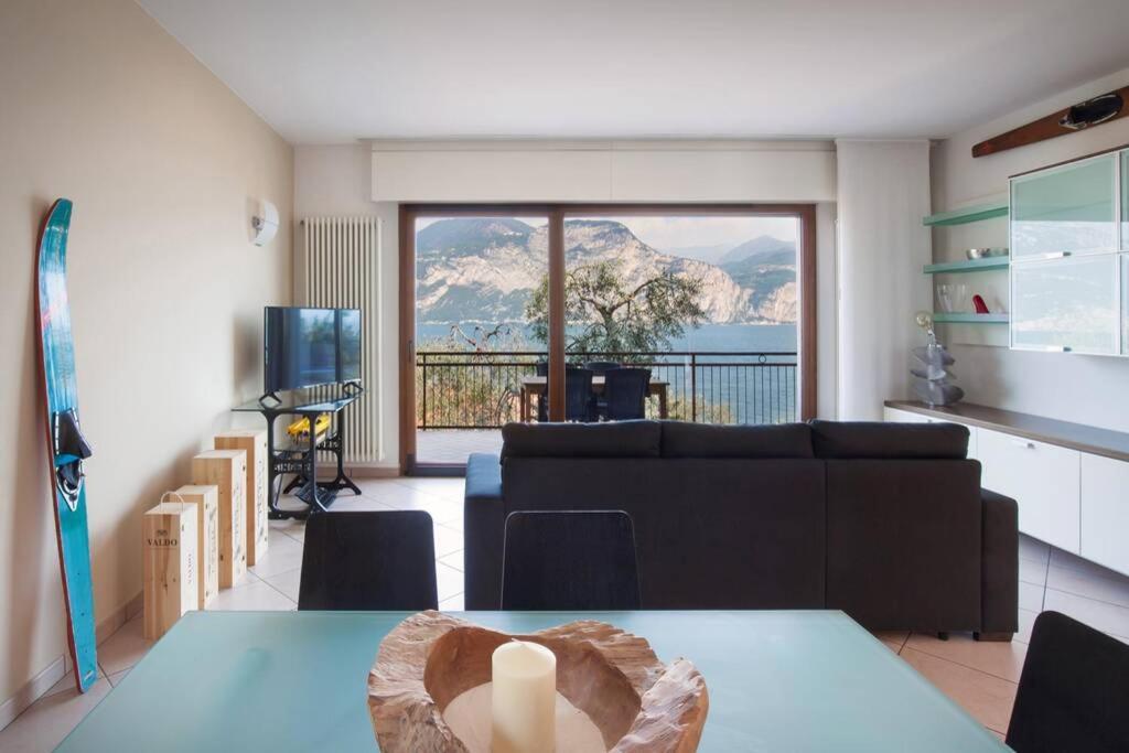 Villa Mimosa-Con Piscina E Vista Lago Brenzone sul Garda Kültér fotó