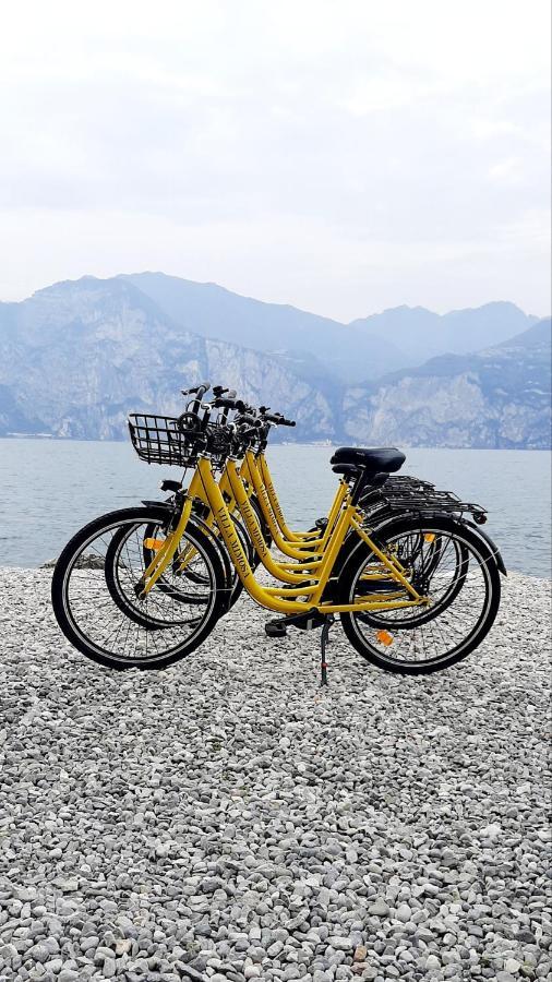 Villa Mimosa-Con Piscina E Vista Lago Brenzone sul Garda Kültér fotó