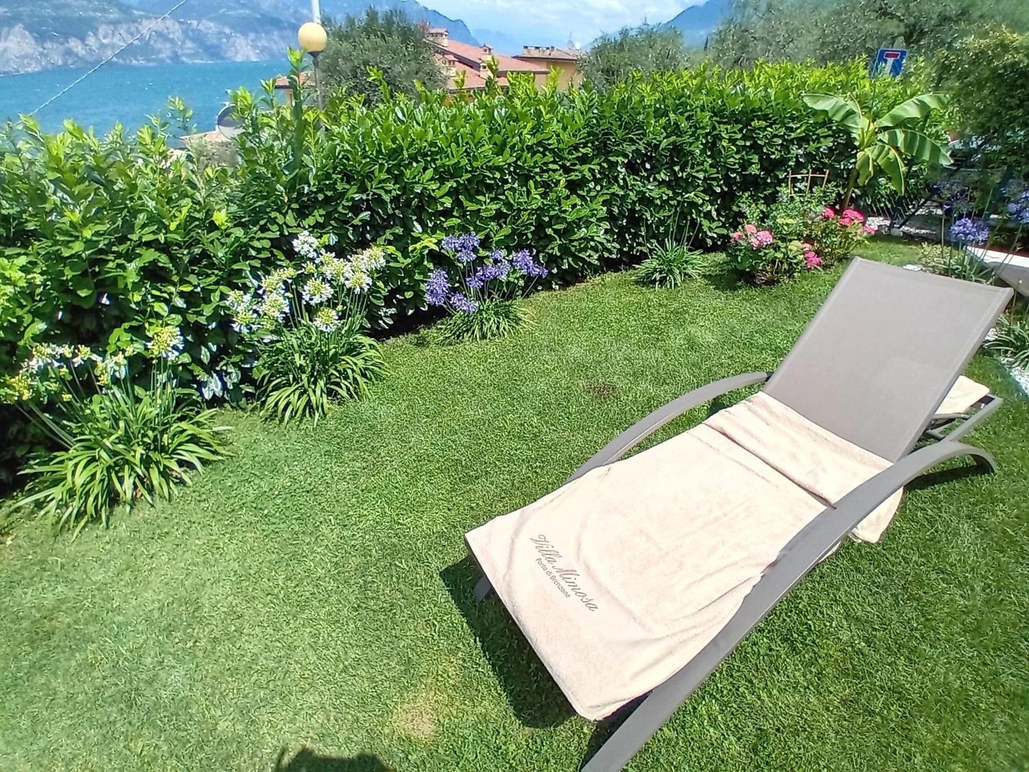 Villa Mimosa-Con Piscina E Vista Lago Brenzone sul Garda Kültér fotó