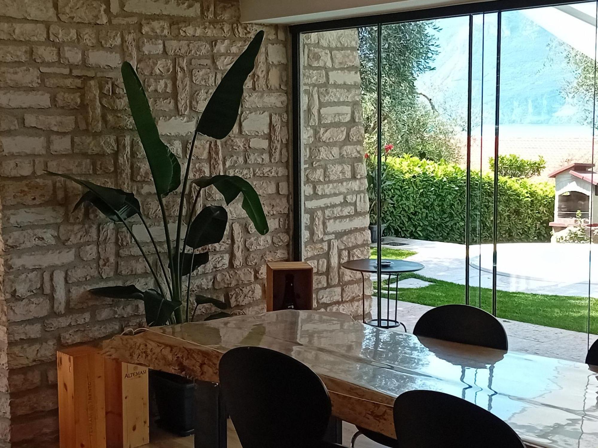 Villa Mimosa-Con Piscina E Vista Lago Brenzone sul Garda Kültér fotó